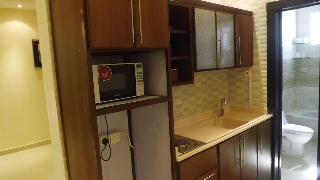 Baron Palace - Almasif Hotel Apartments Riade Exterior foto